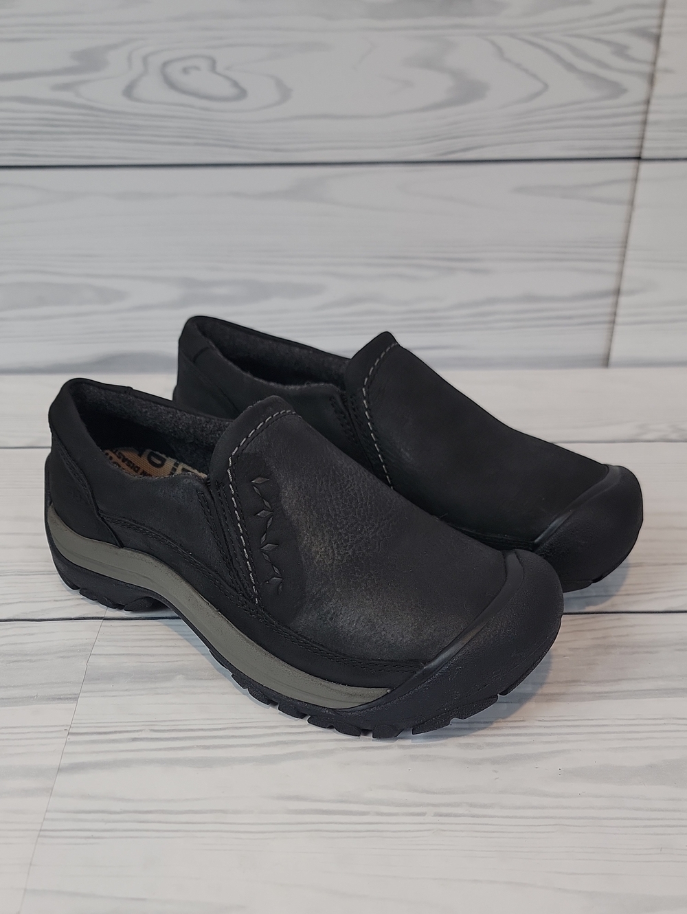 Keen Kaci lll Winter Slip-On Shoe - Black Leather Womens Size 7
